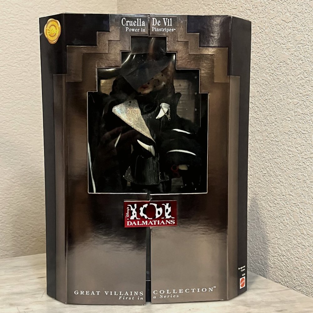 Cruella De Vil - Power in PInstripes